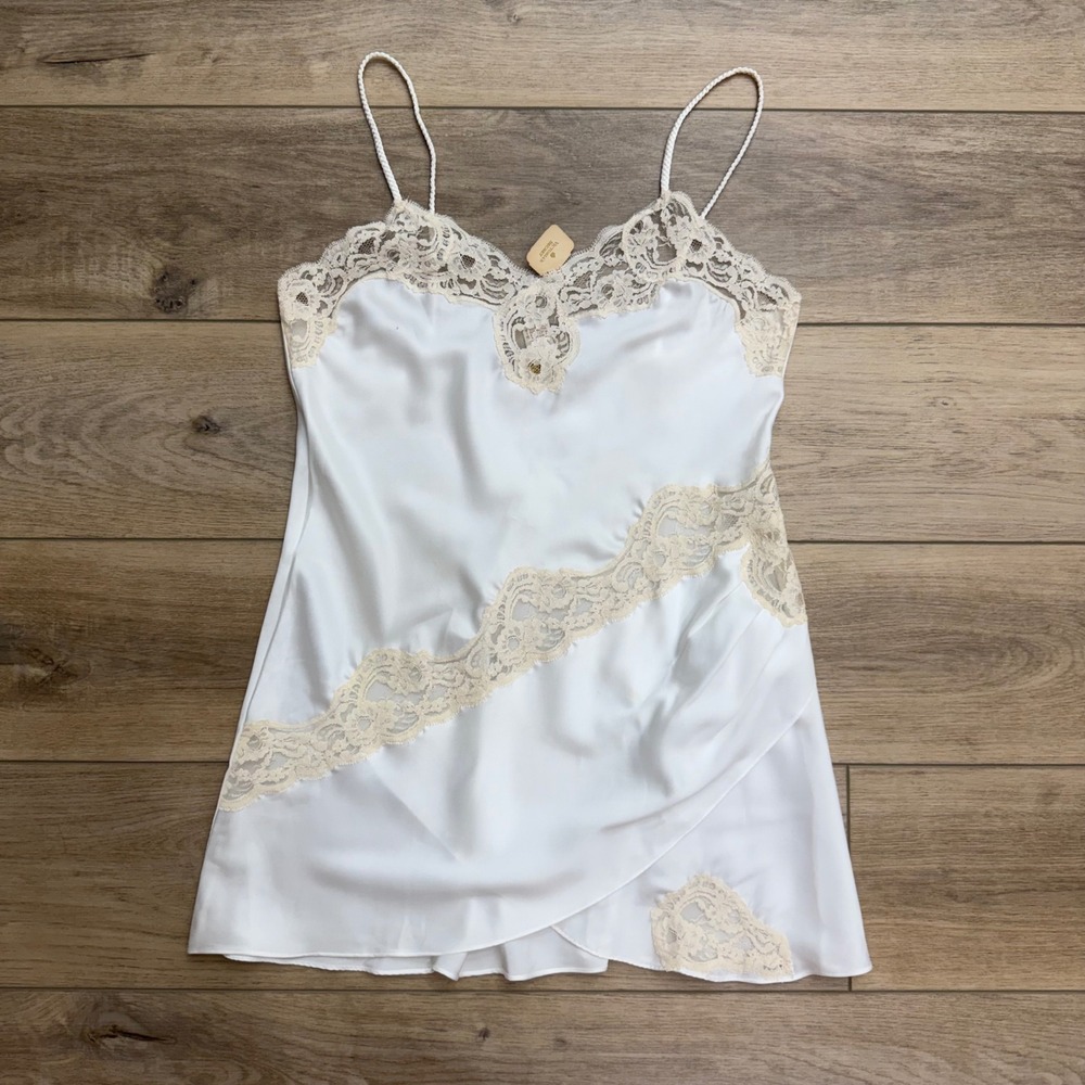 Vintage Victoria's Secret Gold Label White Satin Lace Chemise Nightgown Small